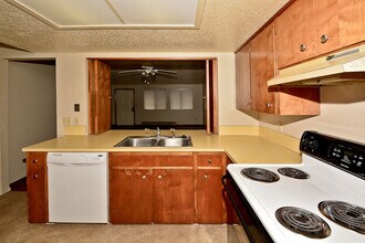 6710 Douglas St in Boise, ID - Building Photo - Building Photo