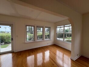 121 N Golfview Rd in Lake Worth Beach, FL - Building Photo - Building Photo