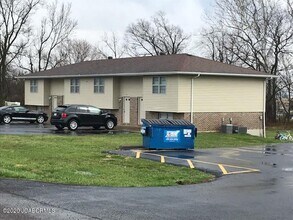 233 Park in Holts Summit, MO - Building Photo - Building Photo