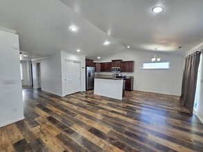 1350 E Landon St in Moses Lake, WA - Building Photo - Building Photo