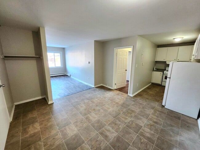 property at 14 Reading Crescent