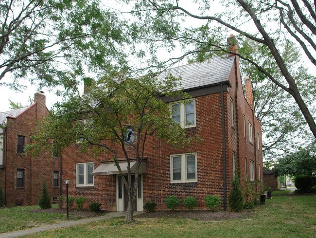 1580 Northwest Blvd in Columbus, OH - Building Photo - Building Photo