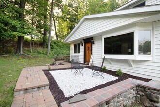 24 Lake Ave in Monroe, NY - Building Photo - Building Photo