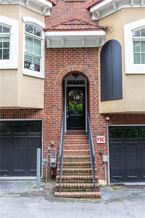 754 Clifton Heights Ln NE in Atlanta, GA - Building Photo - Building Photo