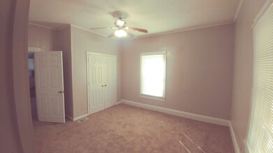 621 N Mountain St in Cherryville, NC - Building Photo - Building Photo
