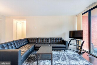 8 S Van Dorn St in Alexandria, VA - Building Photo - Building Photo