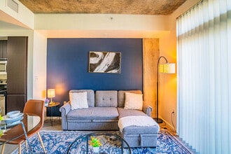 810 N 4th St in Phoenix, AZ - Foto de edificio - Building Photo