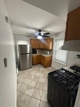 5734 Walker St, Unit 2nd Flr in Philadelphia, PA - Building Photo - Building Photo