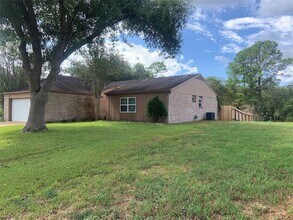 16618 Oxnard Ln in Friendswood, TX - Building Photo - Building Photo