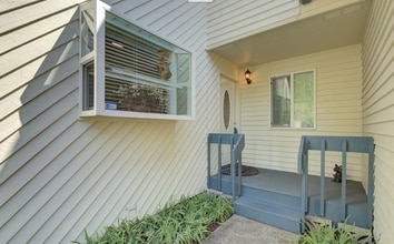 419 122nd St SW in Everett, WA - Foto de edificio - Building Photo