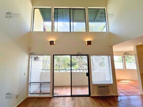 7302 Alicante Rd in Carlsbad, CA - Foto de edificio - Building Photo