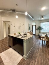 Millennium High Street in Houston, TX - Foto de edificio - Building Photo