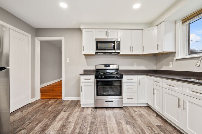 101-103 E Agnew Ave in Pittsburgh, PA - Building Photo - Building Photo