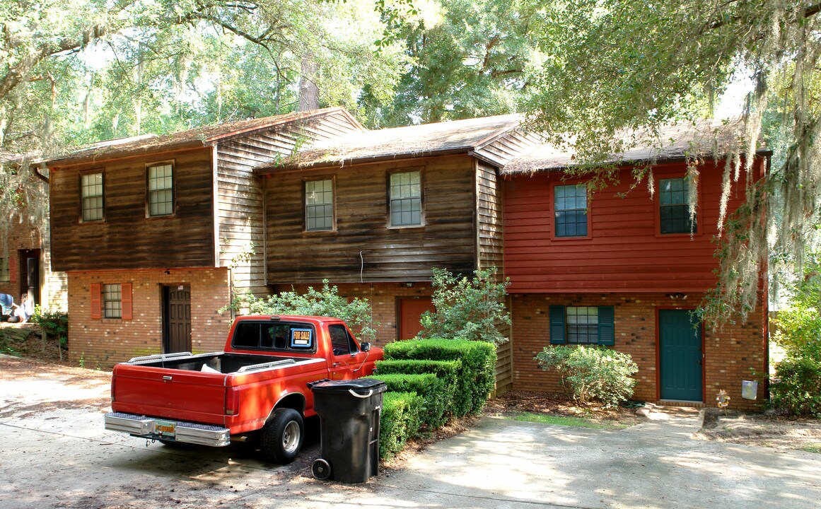 3748 Donovan Dr in Tallahassee, FL - Building Photo