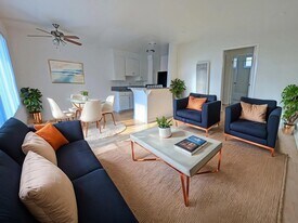 4215 McLaughlin Ave in Los Angeles, CA - Building Photo