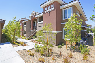 La Vie Apartments in Henderson, NV - Foto de edificio - Building Photo