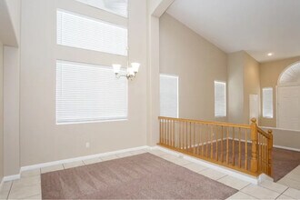 915 Golden Poppy St in Las Vegas, NV - Building Photo - Building Photo