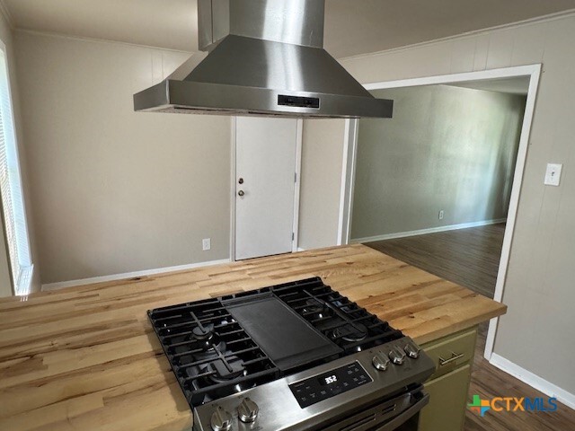 property at 428 Aguila St