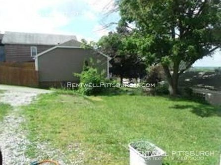 1223 Colescott St-Unit -# 1 in Pittsburgh, PA - Foto de edificio - Building Photo