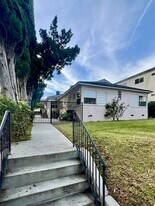 429 E Cedar Ave in Burbank, CA - Building Photo