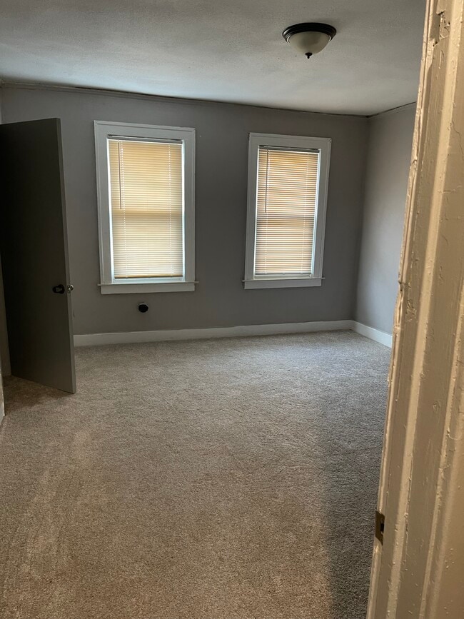 2901 Glendale St in Detroit, MI - Building Photo - Building Photo