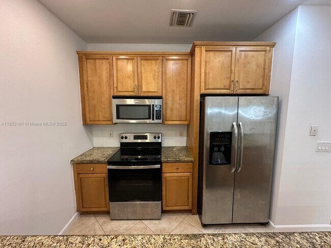 2307 Washington St in Hollywood, FL - Building Photo - Building Photo
