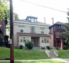 359 S Pacific Ave in Pittsburgh, PA - Building Photo - Building Photo