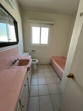 12817 Kling St, Unit 1 in Los Angeles, CA - Building Photo - Building Photo