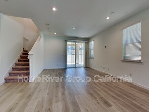 1169 Knox Way in Roseville, CA - Foto de edificio - Building Photo