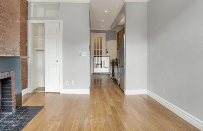 LEROY ST. in New York, NY - Building Photo - Building Photo