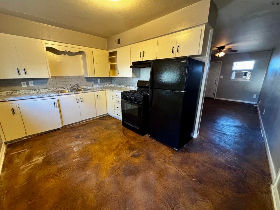 409 Park St in Burkburnett, TX - Building Photo