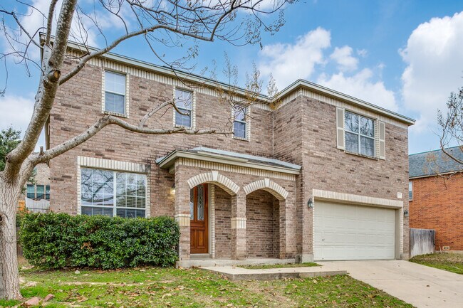 527 Mesa Loop in San Antonio, TX - Building Photo - Building Photo