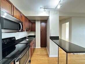 4180 N Marine Dr in Chicago, IL - Building Photo - Building Photo