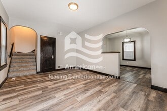 500 Highland Ave in Charleroi, PA - Foto de edificio - Building Photo