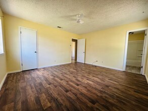 1112 E 25th St in San Angelo, TX - Building Photo - Building Photo