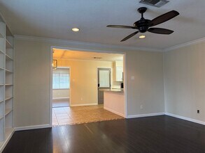 8606 Holiday Dr in Sherwood, AR - Building Photo - Building Photo