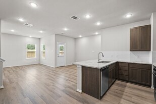 1103 Hugh Lndg Rd in Houston, TX - Building Photo