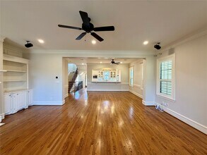 2710 Nicholson St in Houston, TX - Building Photo - Building Photo