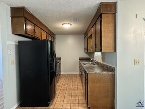 120 Springwood Dr in Warner Robins, GA - Building Photo - Building Photo