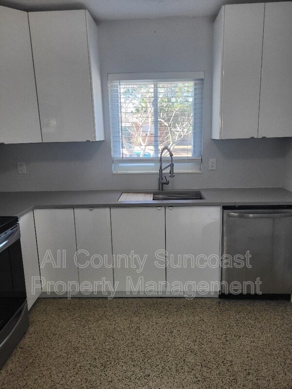 2008 59th St S in Gulfport, FL - Building Photo - Building Photo