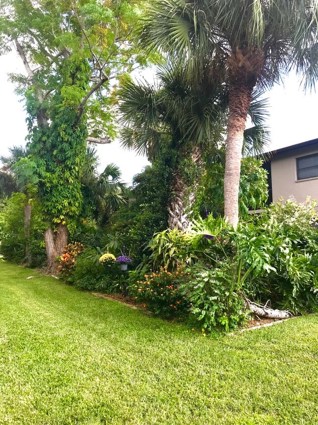 7209 Cloister Dr, Unit 7209 in Sarasota, FL - Building Photo - Building Photo