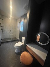 2341 Santa Fe Pike in Columbia, TN - Foto de edificio - Building Photo