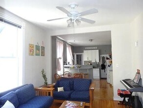 2711 N Magnolia Ave in Chicago, IL - Building Photo - Building Photo