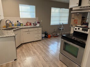 7626 Rhobell St in Houston, TX - Building Photo - Building Photo