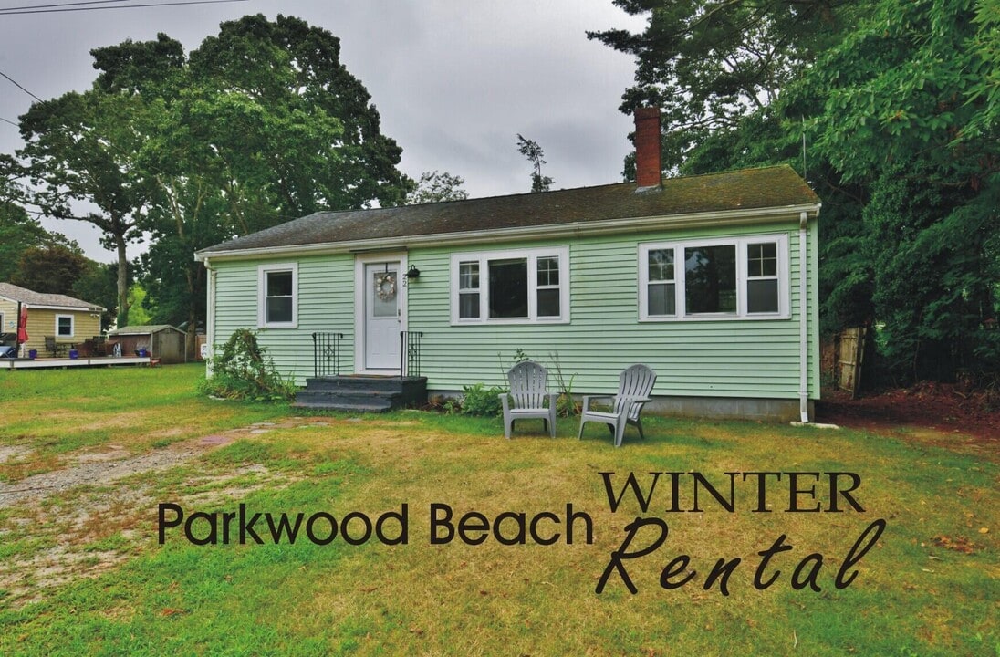 22 Datewood St in Wareham, MA - Building Photo