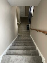 592 E Montcalm St in Pontiac, MI - Foto de edificio - Building Photo