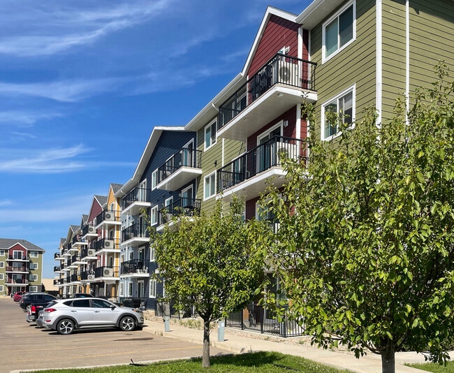 Prairie View Estates in Lloydminster, AB - Building Photo - Building Photo