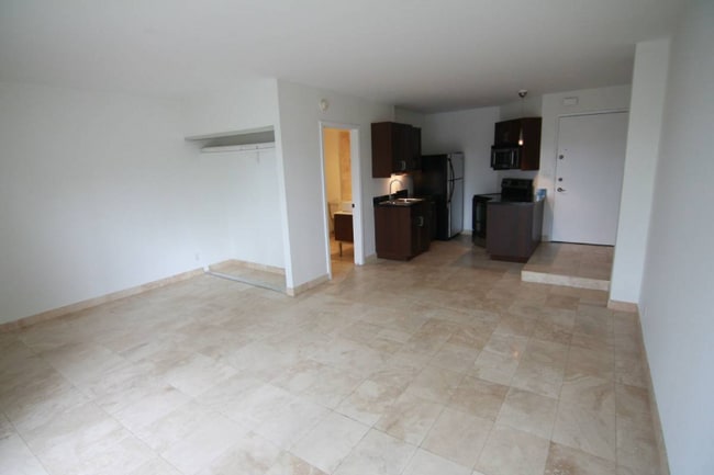 3949 Los Feliz Blvd in Los Angeles, CA - Foto de edificio - Building Photo