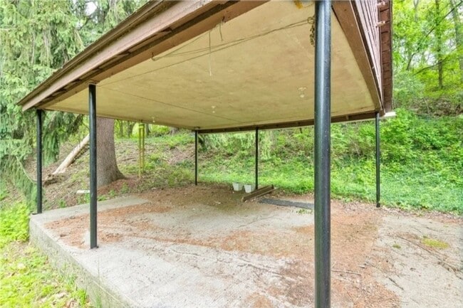 2555 Cole Rd in Wexford, PA - Building Photo - Building Photo