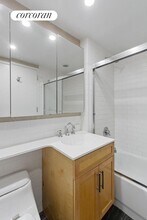 516 W 47th St in New York, NY - Building Photo - Building Photo